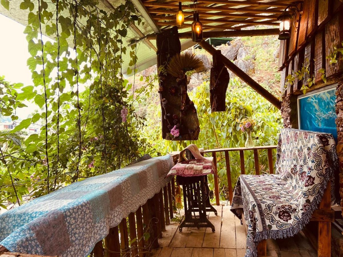 Aladdin Farmstay Dong Van Ha Giang Exteriör bild